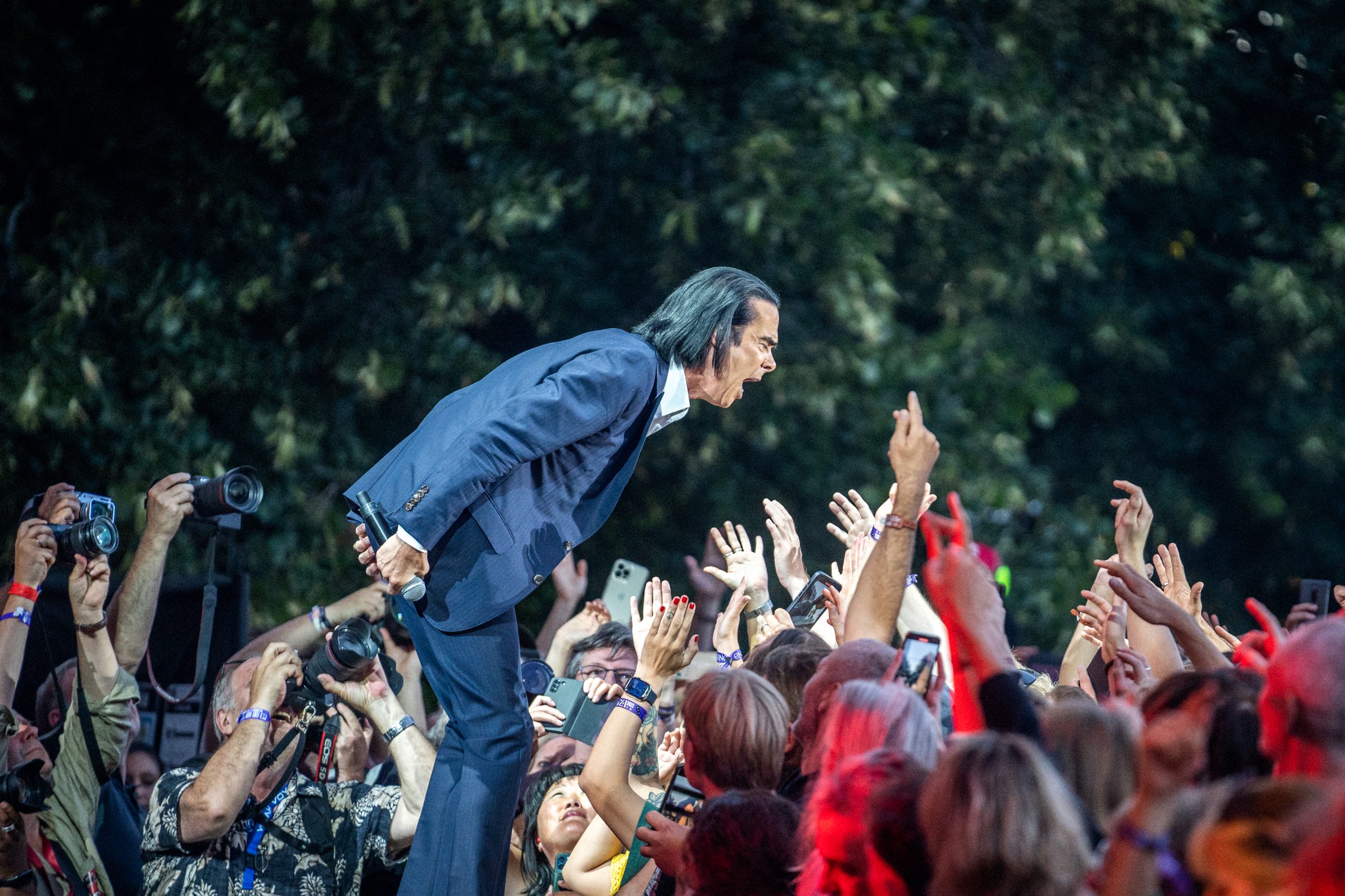 Nick Cave, entre a luz e a sombra